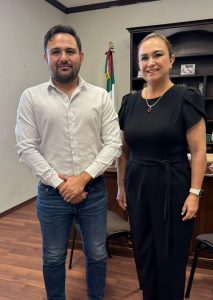 VISITA DE LIC. AXEL MEJIA RODRIGUEZ DE RELACIONES COMUNITARIAS