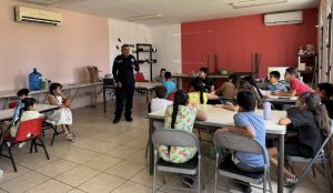 POLICÍAS PROMUEVEN VALORES CÍVICOS CON NIÑAS Y NIÑOS