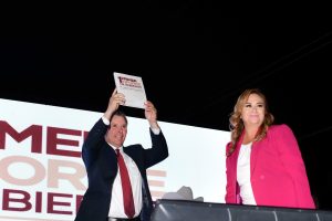 ENTREGA DEL PRIMER INFORME DE GOBIERNO ANTE REPRESENTANTE DEL GOBERNADOR DEL ESTADO