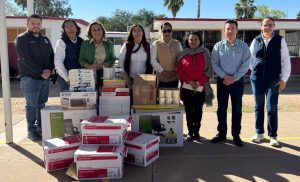 ENTREGA DE MATERIAL DE OFICINA AL PLANTEL CECYTE