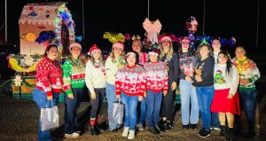 SE LLEVA A CABO DESFILE NAVIDEÑO